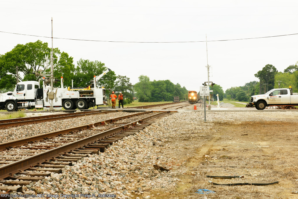 BNSF 9321 approaches